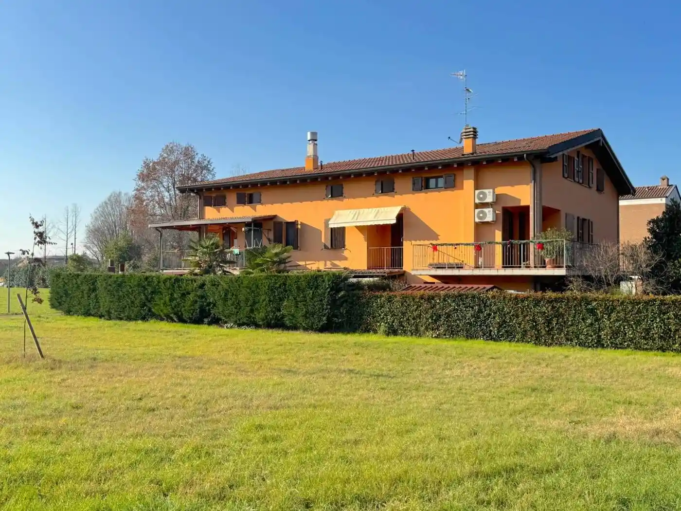 Villa in vendita a Montecchio Emilia