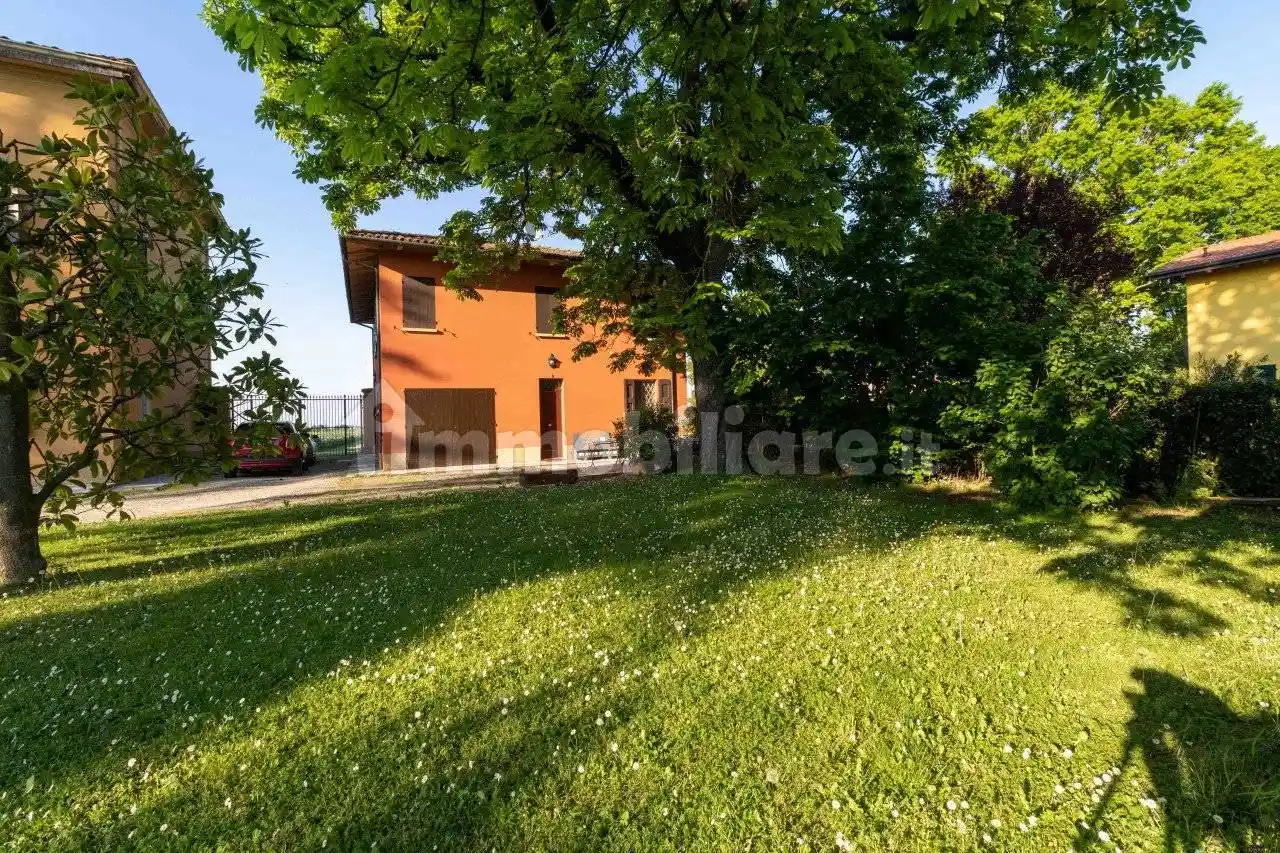 Villa in vendita a Bologna