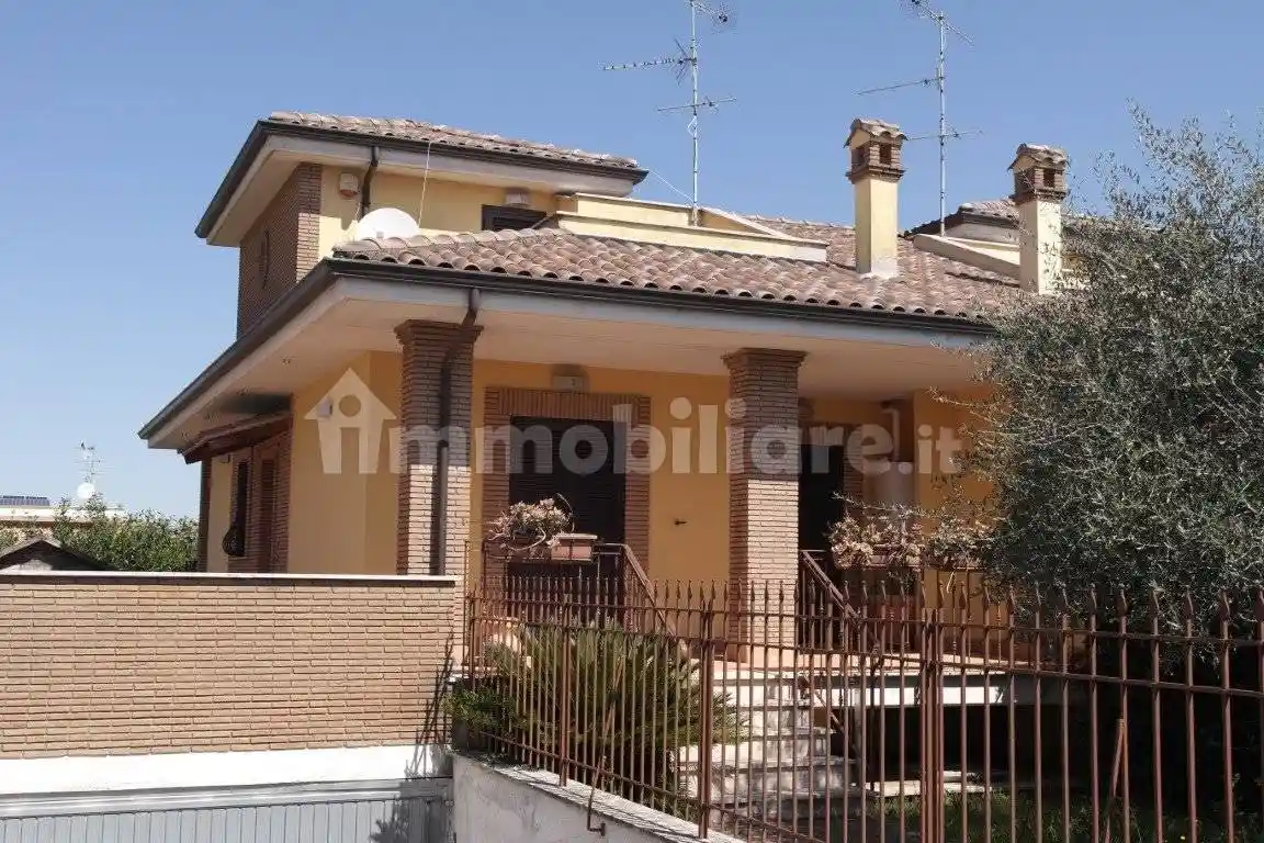 Villa in vendita a San Cesareo