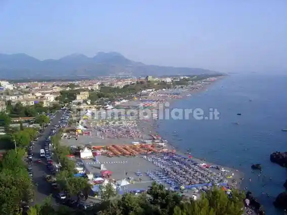 Palazzo - Edificio in vendita a Diamante