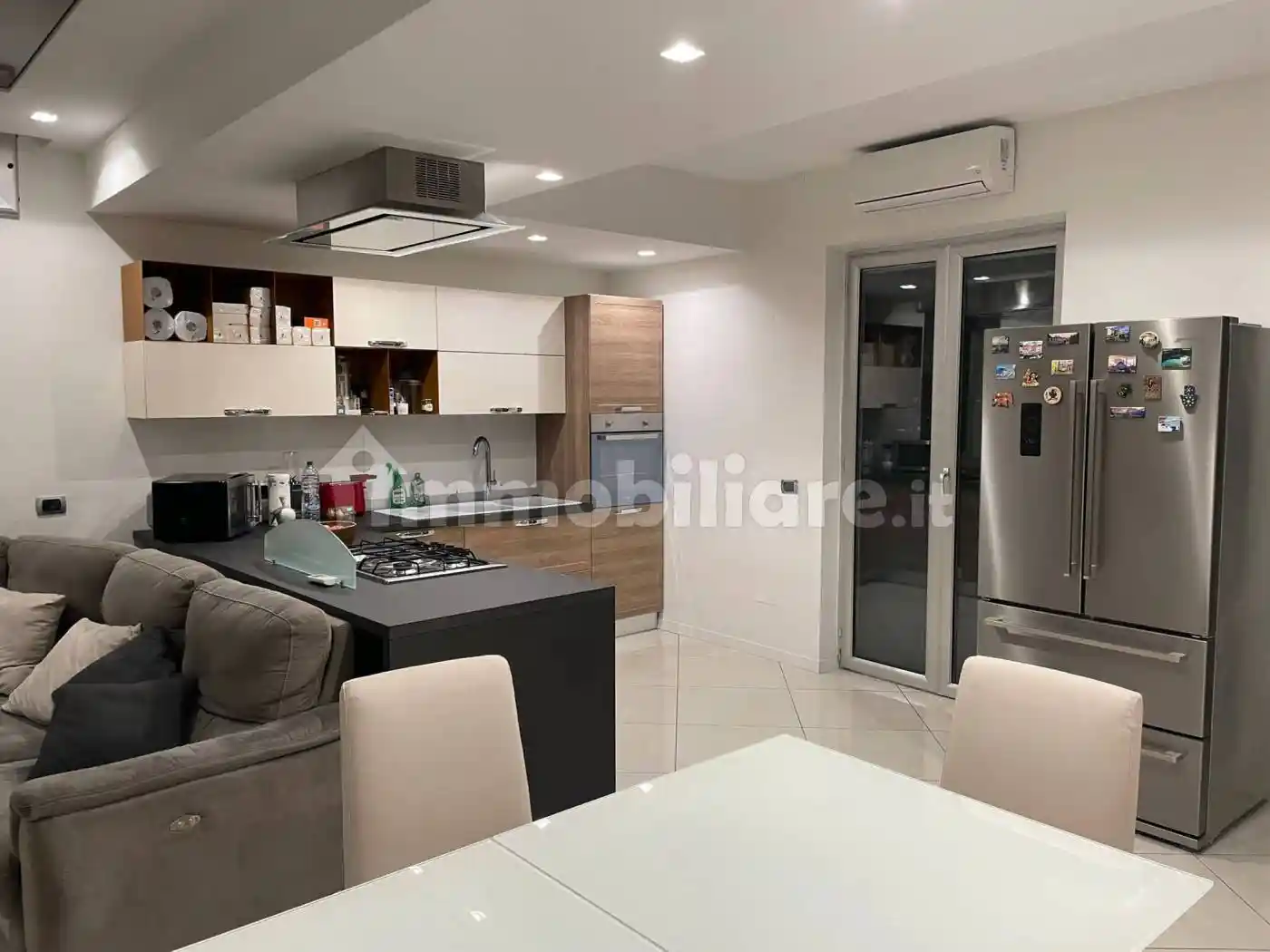 Appartamento in affitto a Napoli