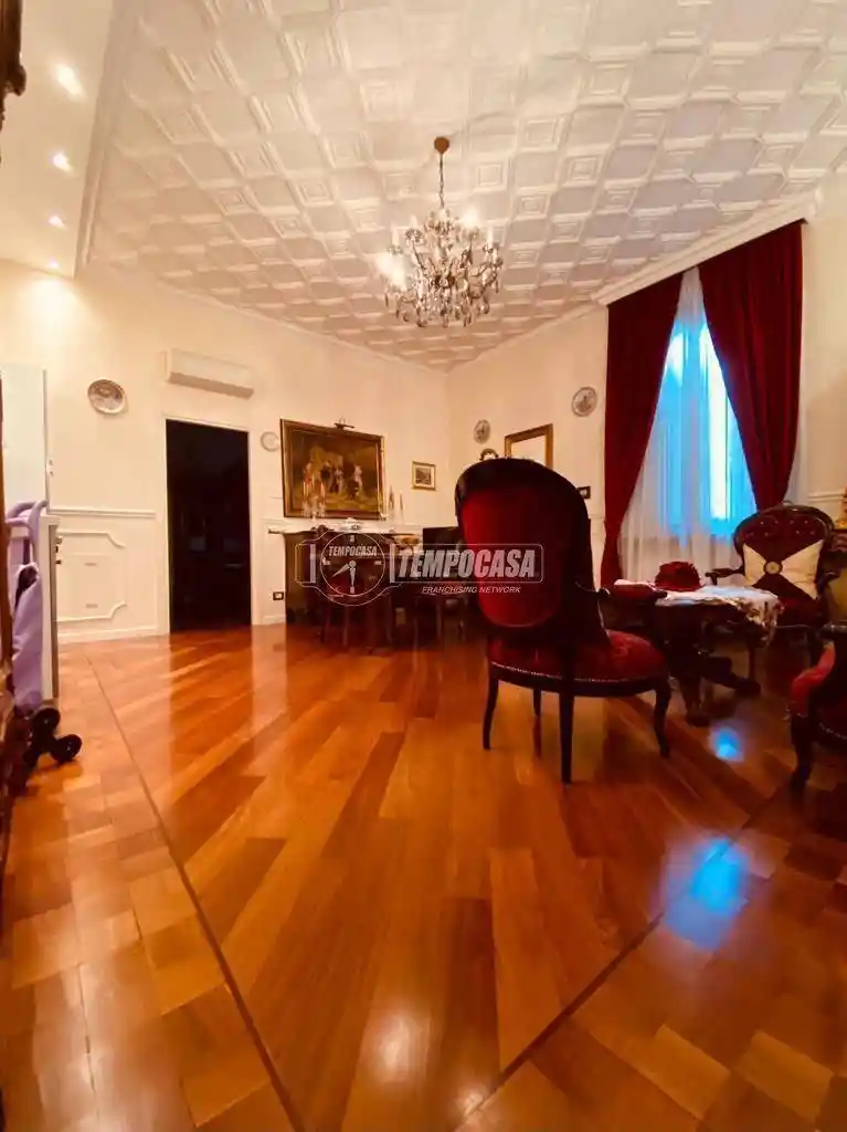 Appartamento in vendita a Modena