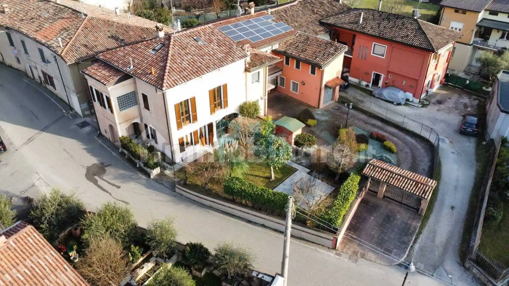 Rustico - Casale in vendita a Nave