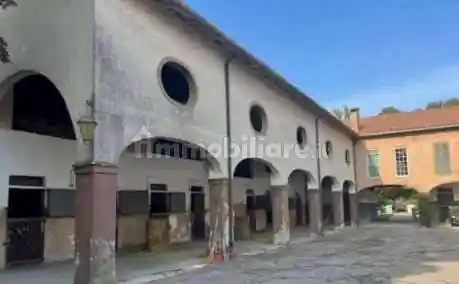 Palazzo - Stabile in vendita a Sant'Angelo di Piove di Sacco