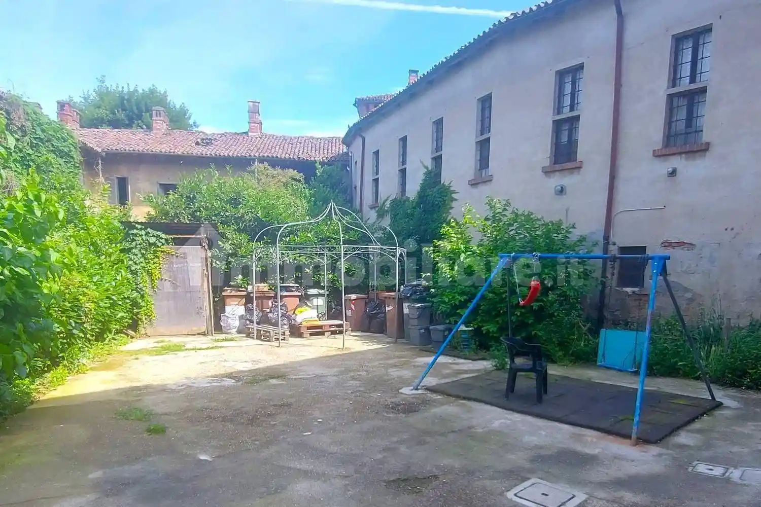 Palazzo - Stabile in vendita a Valle Lomellina