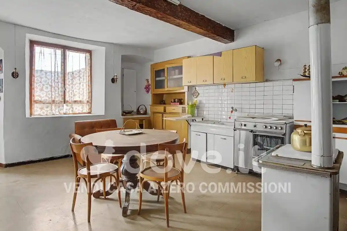 Villa in vendita a Brissago-Valtravaglia