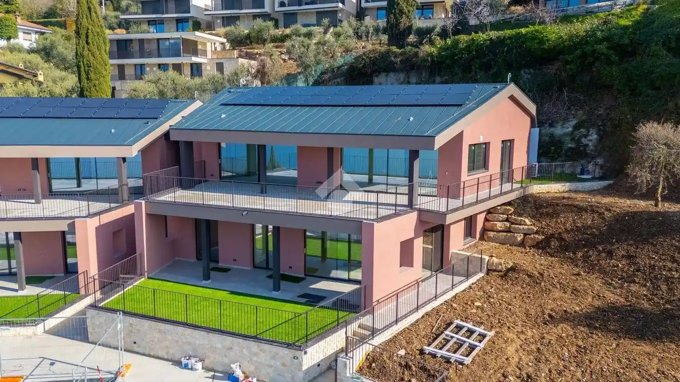 Attico - Mansarda in vendita a Torri del Benaco