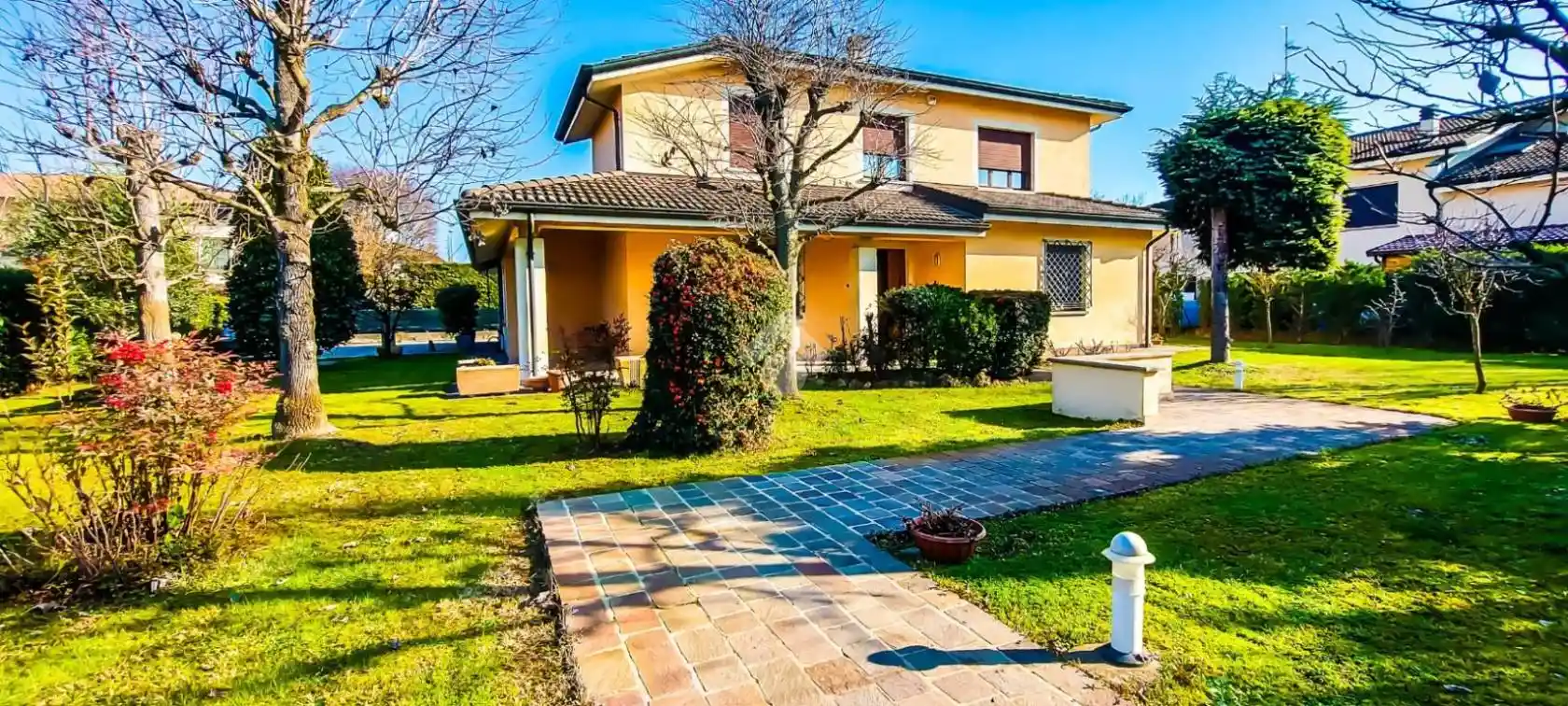 Villa in vendita a Colorno