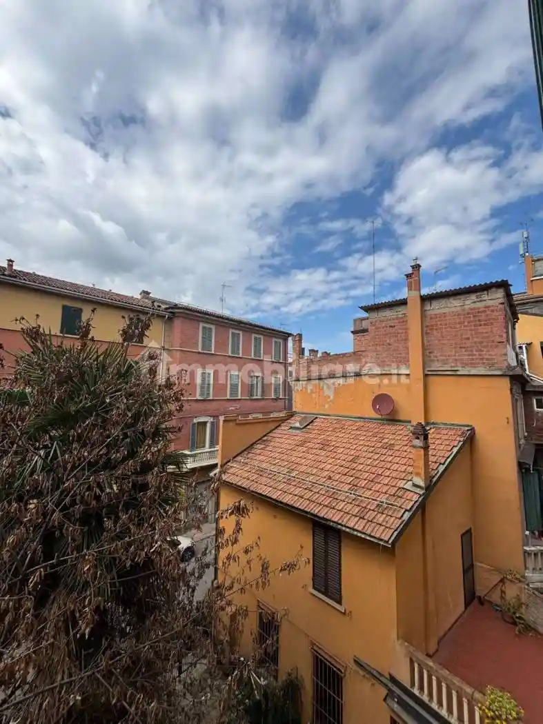 Appartamento in affitto a Bologna