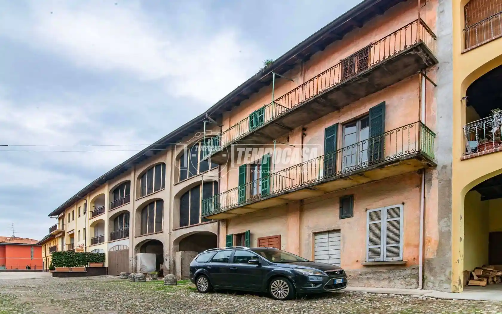 Appartamento in vendita a Fenegrò