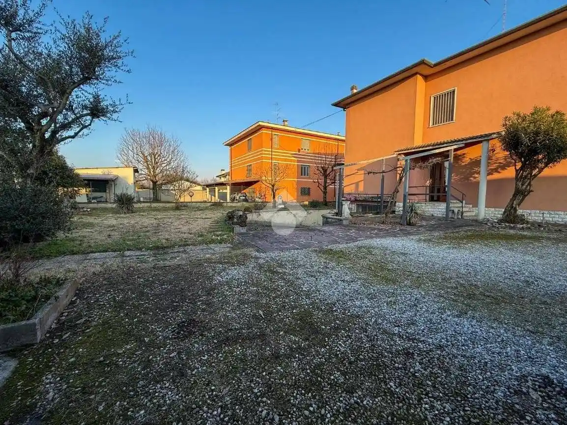 Casa indipendente in vendita a Manerbio