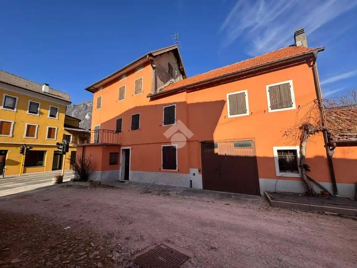 Casa indipendente in vendita a Ponte nelle Alpi