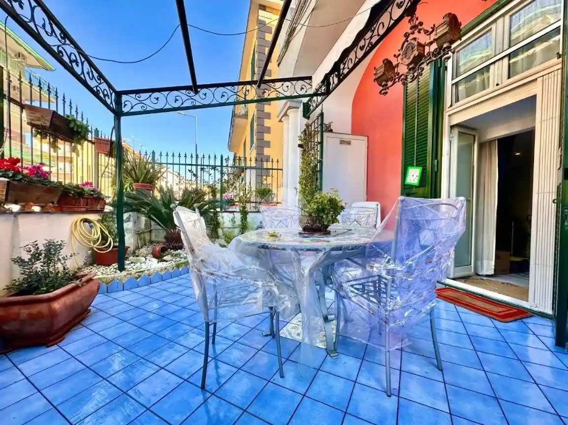 Appartamento in affitto a Pozzuoli