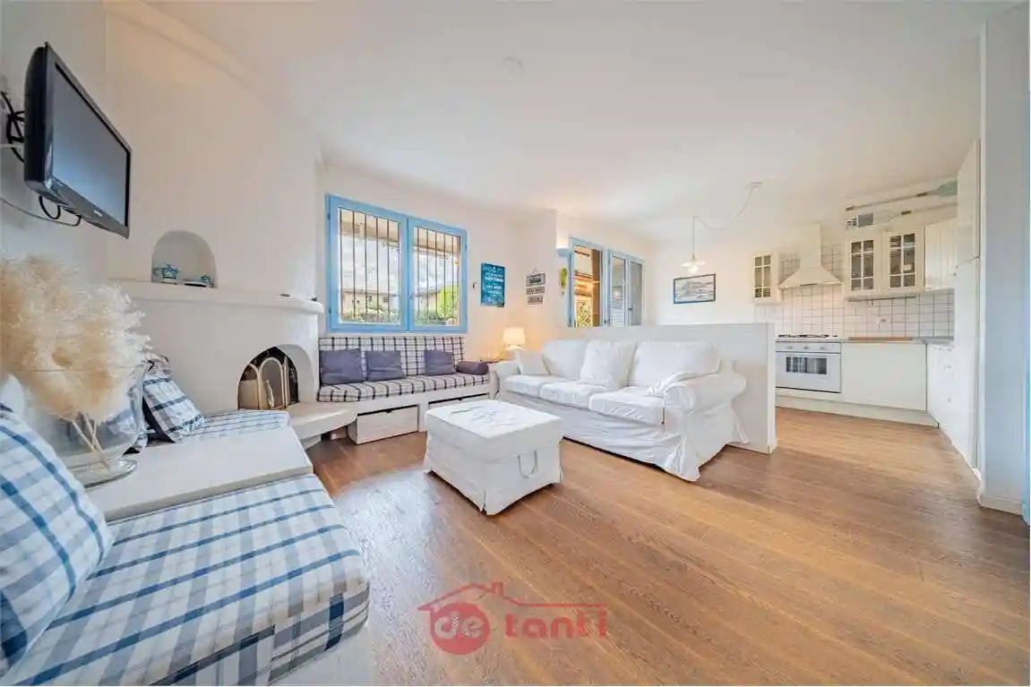 Appartamento in vendita a Domaso