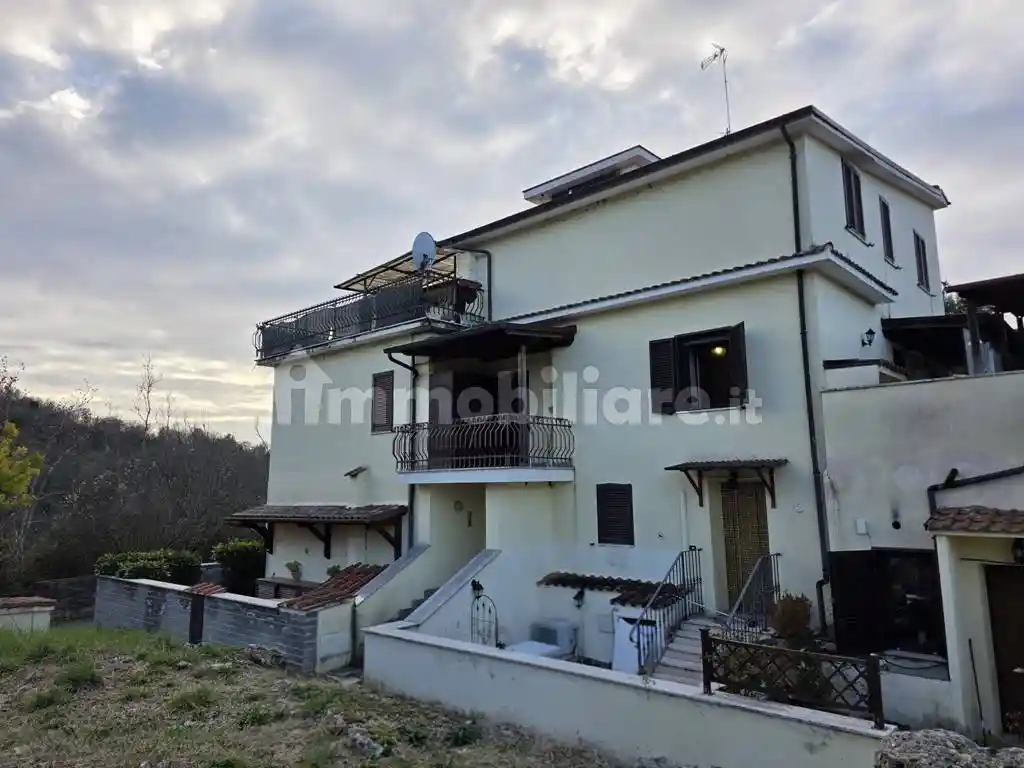 Appartamento in vendita a Vicovaro