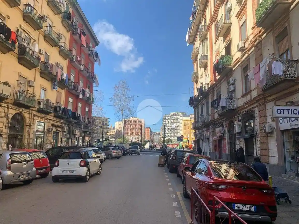 Appartamento in vendita a Napoli