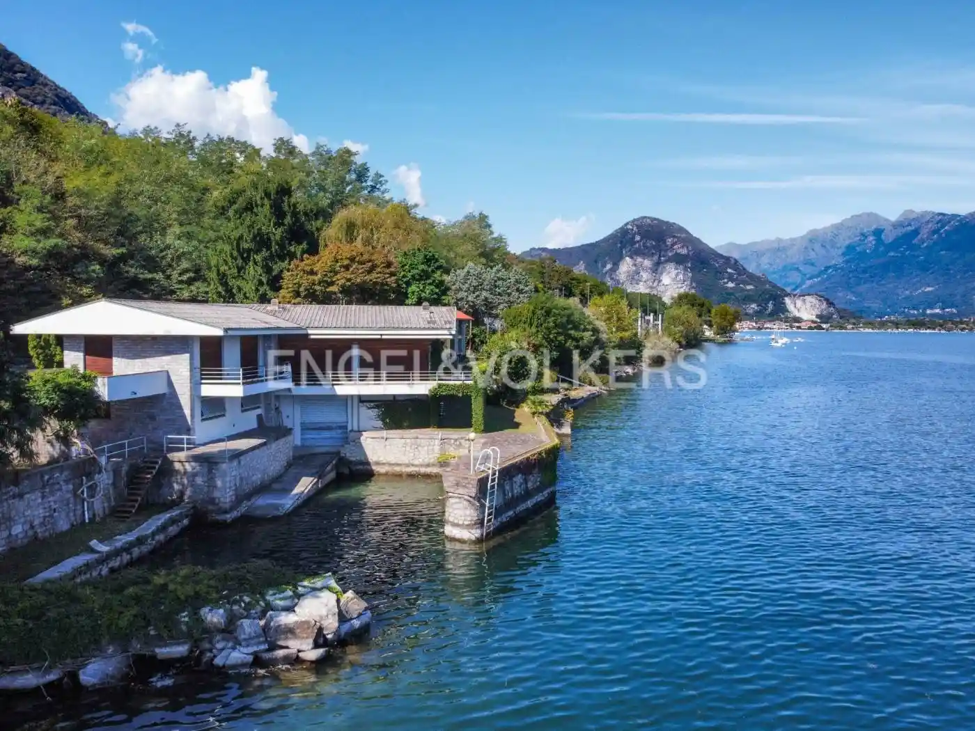 Villa in vendita a Baveno