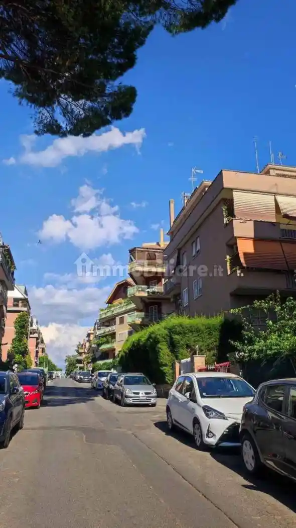 Appartamento in vendita a Roma