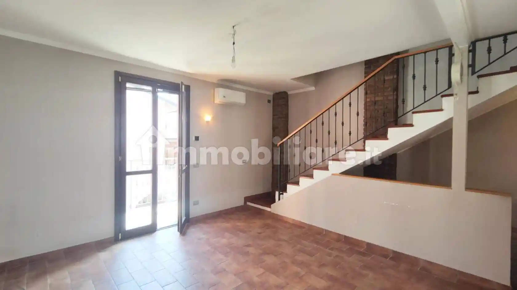 Casa indipendente in vendita a Bareggio