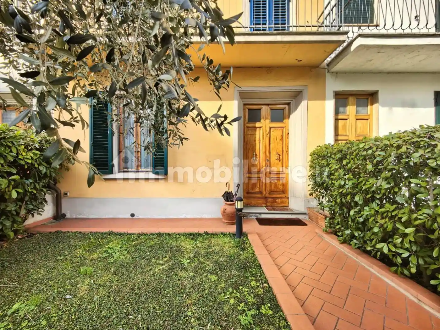 Casa indipendente in vendita a Prato