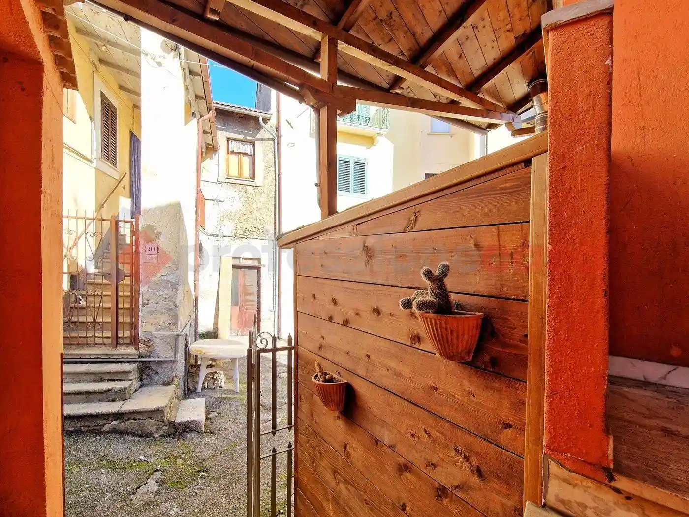 Casa indipendente in vendita a Pizzoli