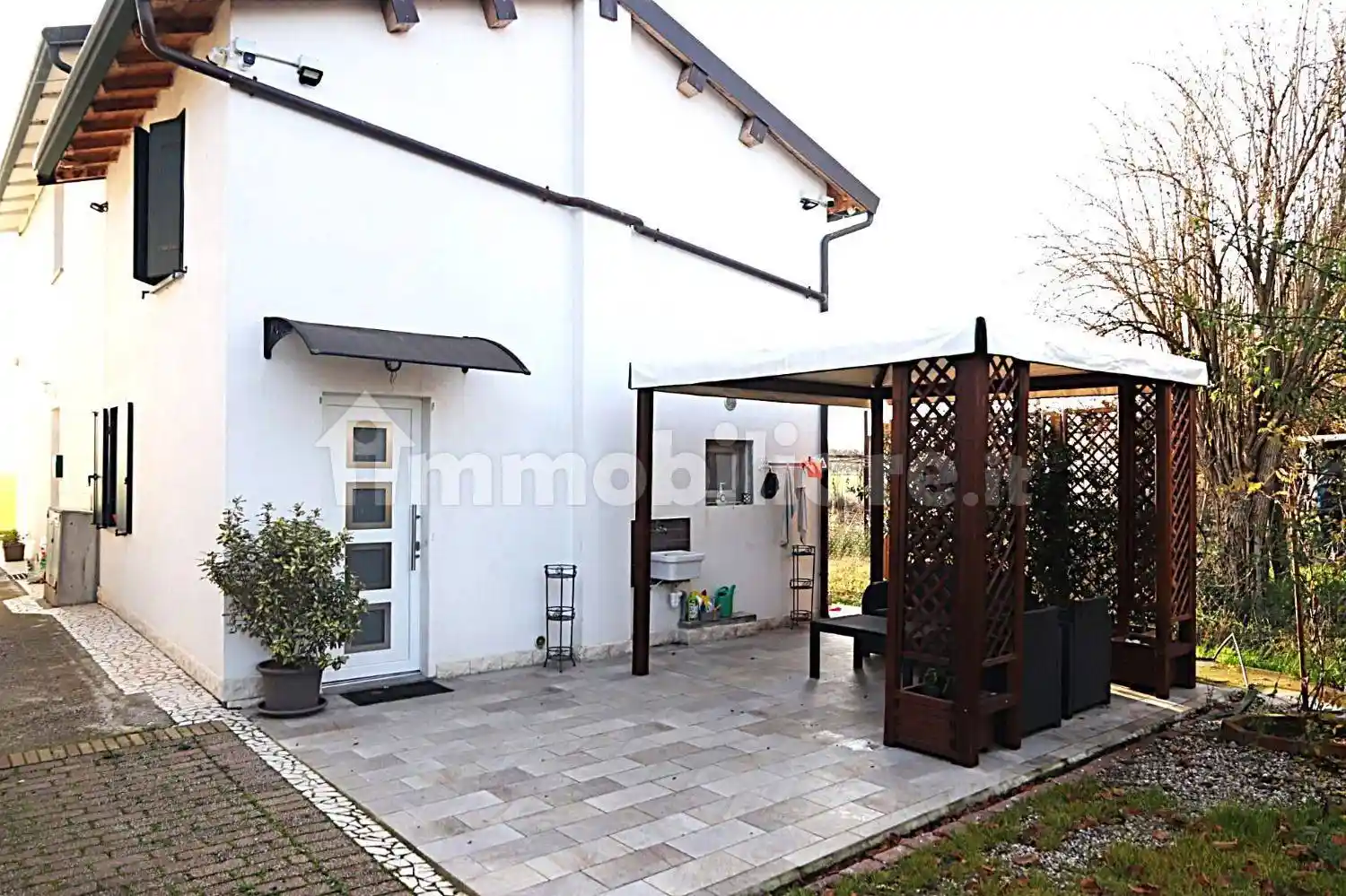 Villa in vendita a Imola