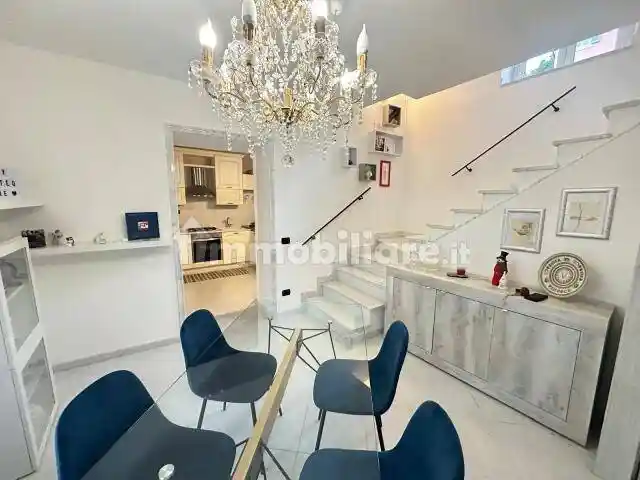 Casa indipendente in vendita a Carrara