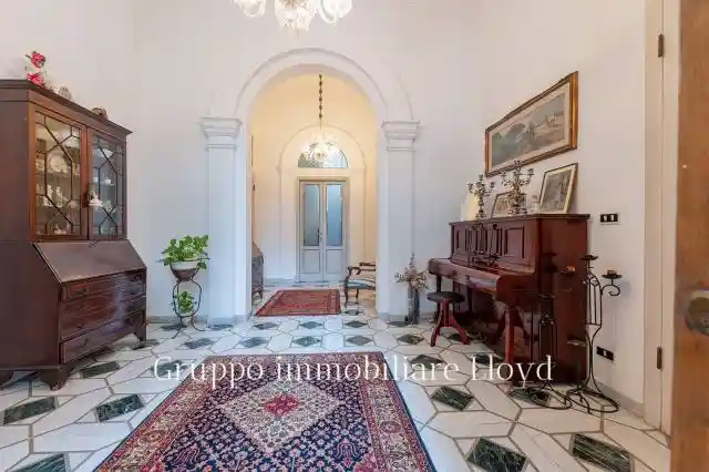 Villa in vendita a Livorno