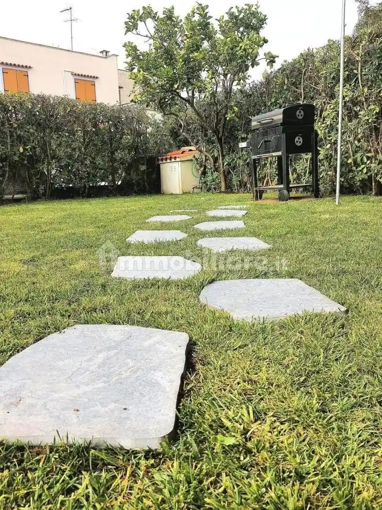 Villa in affitto a Terracina