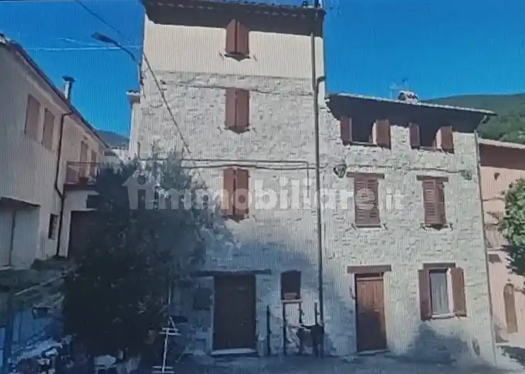 Villa in vendita a Sefro