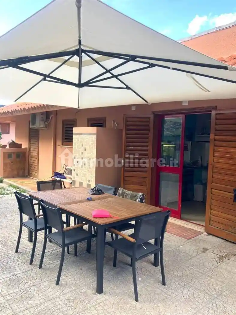 Appartamento in vendita a Stalettì