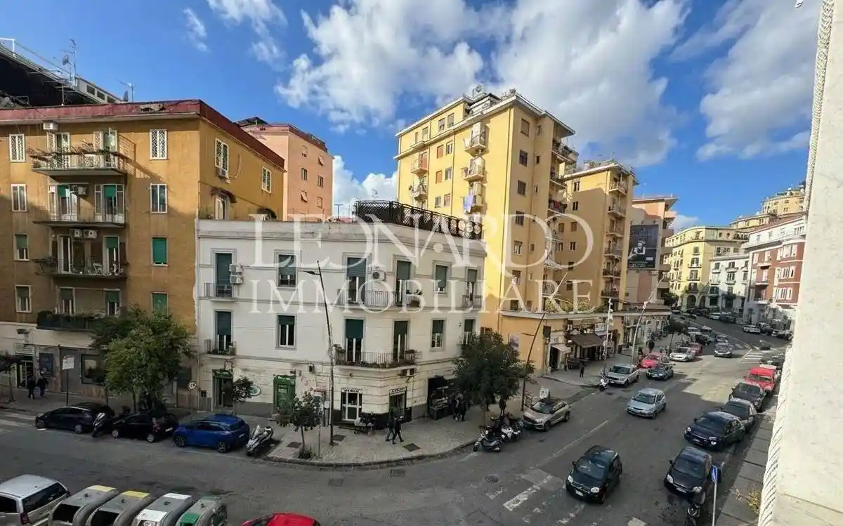 Appartamento in vendita a Napoli