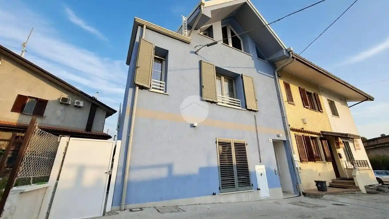 Casa indipendente in vendita a Misano Adriatico