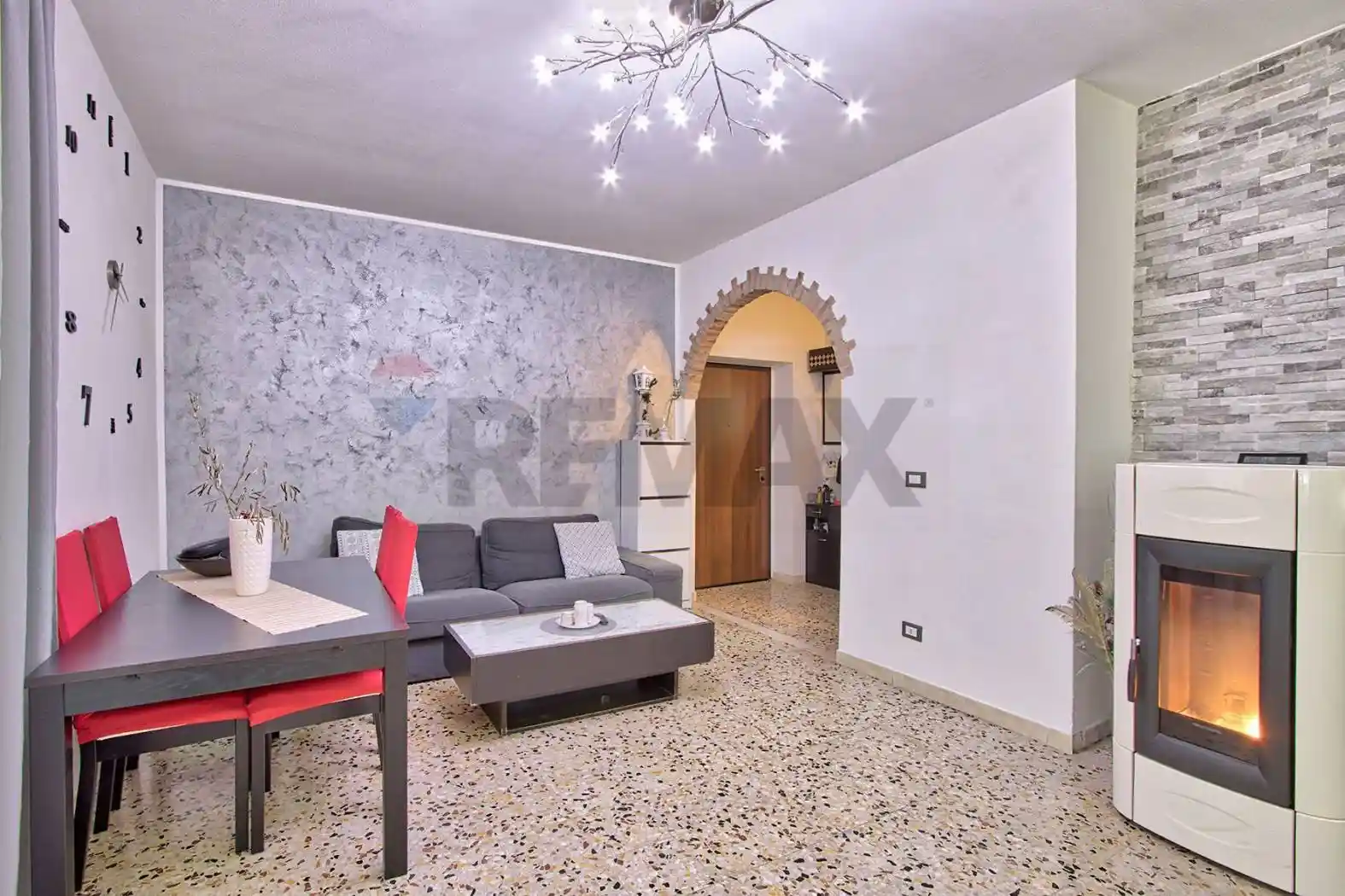 Appartamento in vendita a Cavriglia