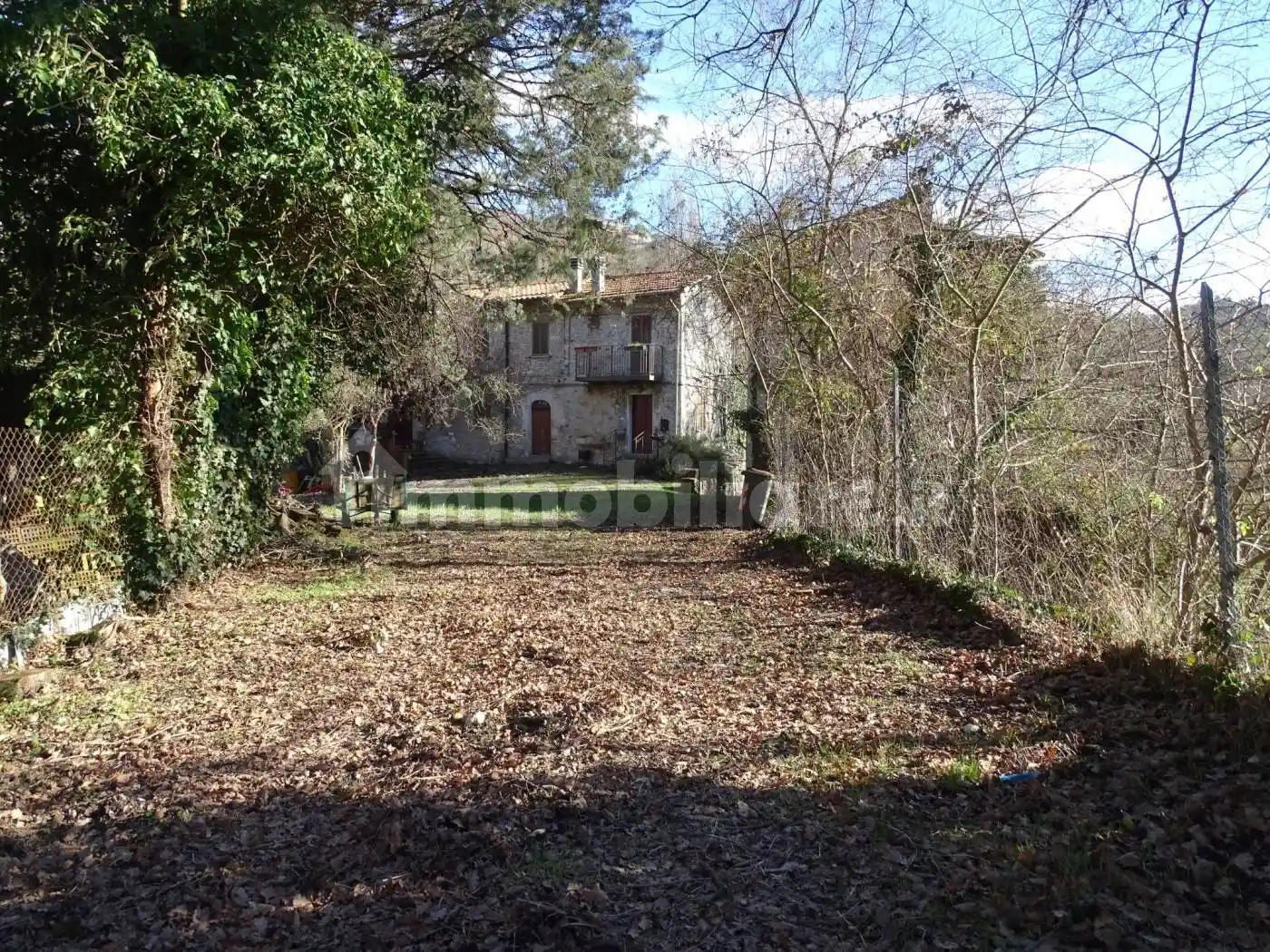 Rustico - Casale in vendita a Terni