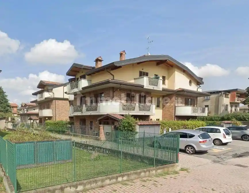 Appartamento in vendita a Seveso