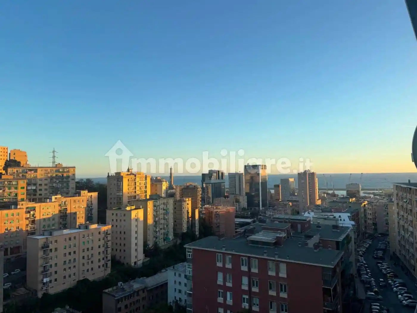 Appartamento in vendita a Genova