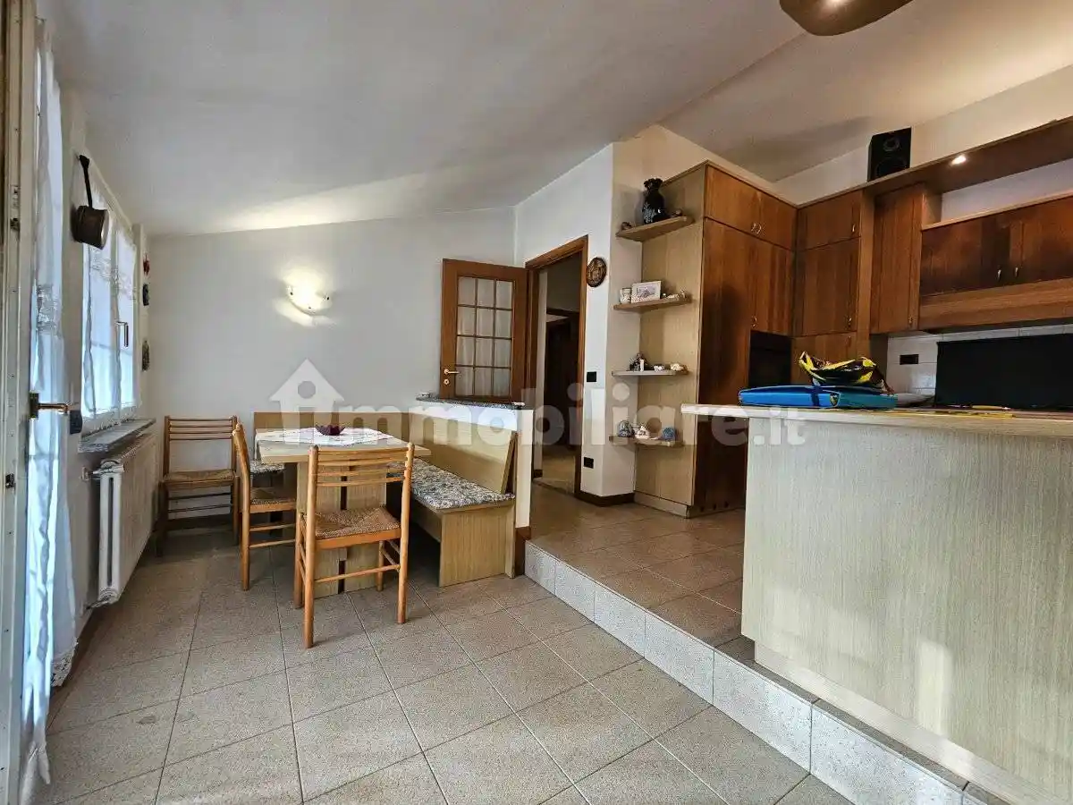 Appartamento in vendita a Peia