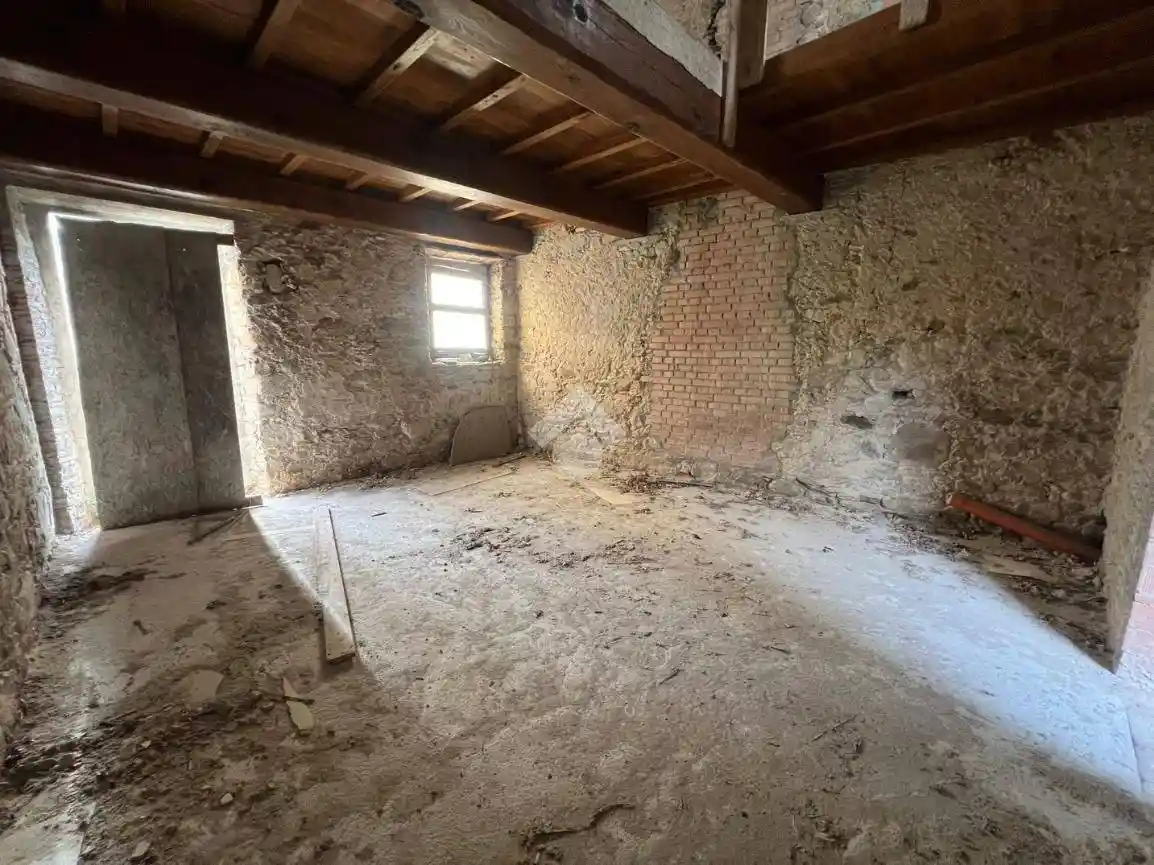 Rustico - Casale in vendita a Capannori