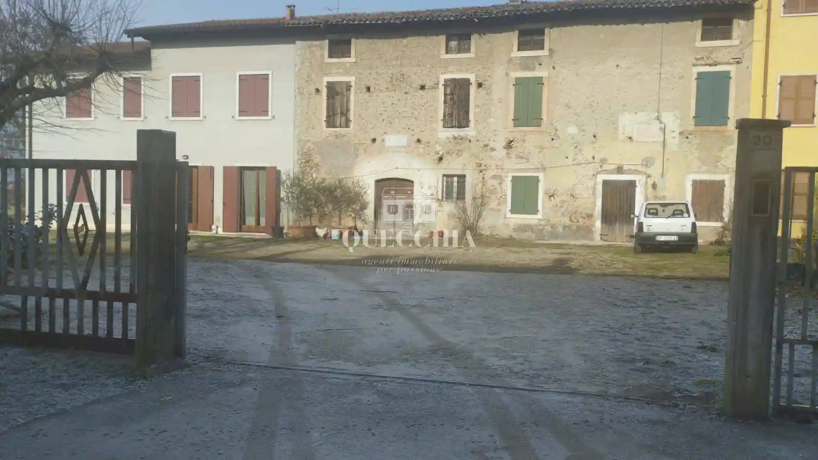 Rustico - Casale in vendita a Castelnuovo del Garda