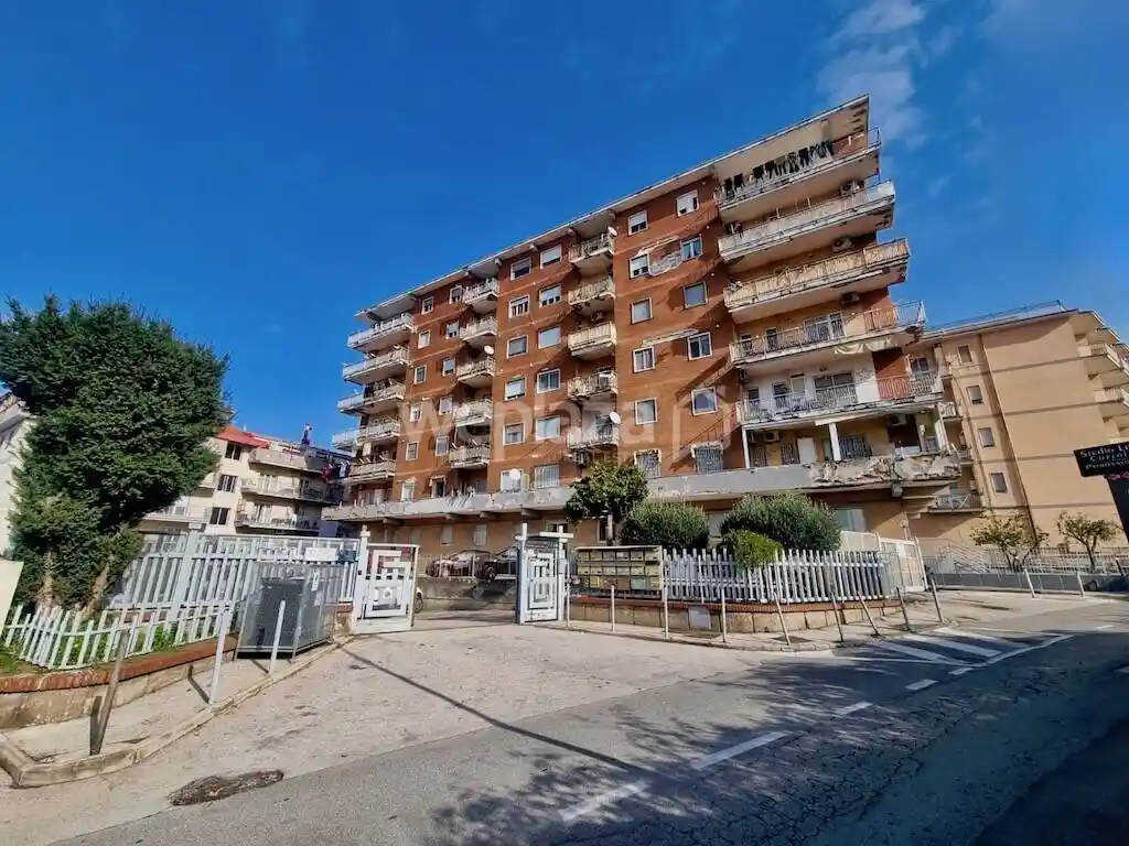 Appartamento in vendita a Pollena Trocchia