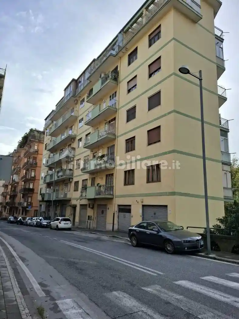 Appartamento in vendita a Salerno