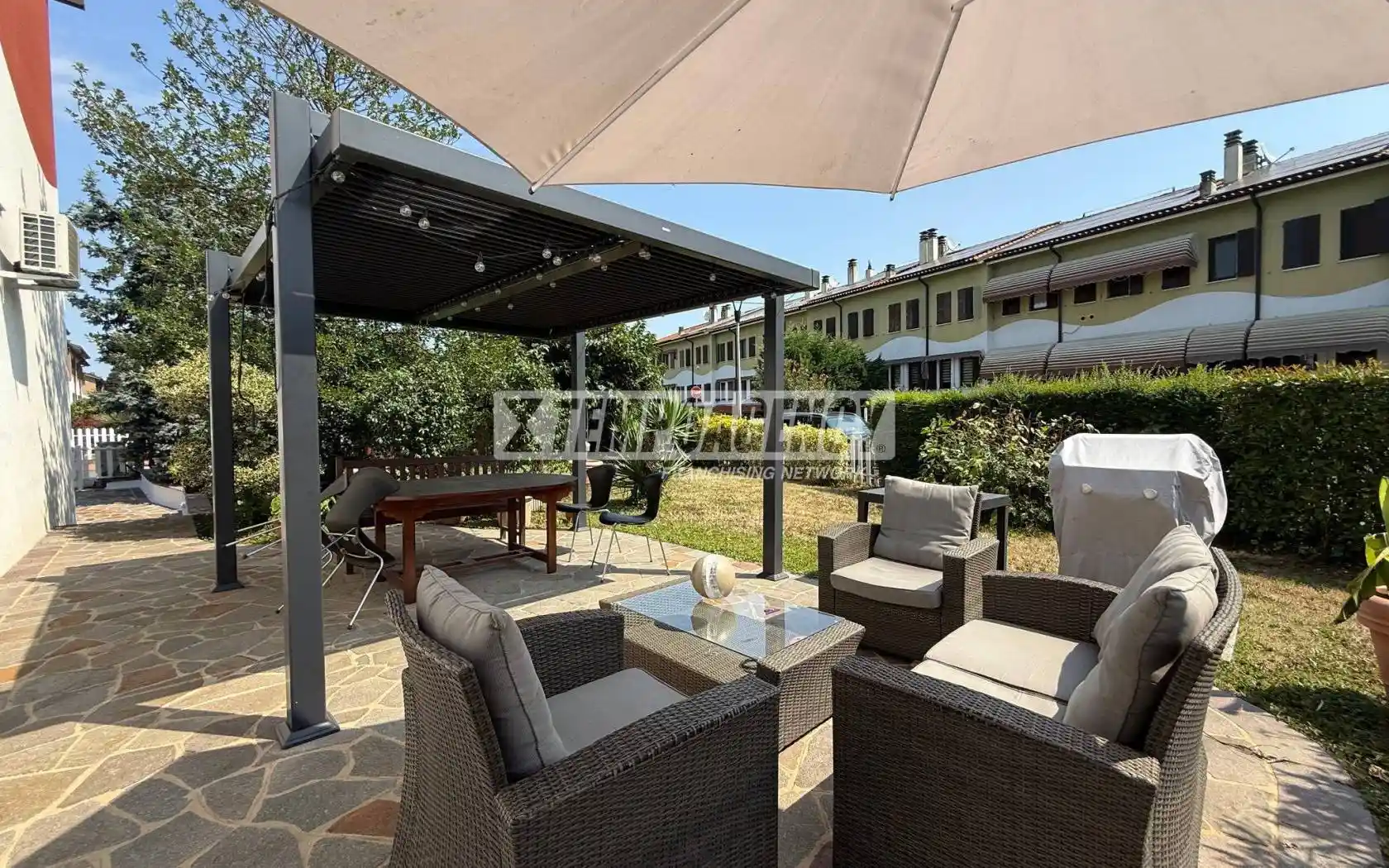 Villa in vendita a Assago