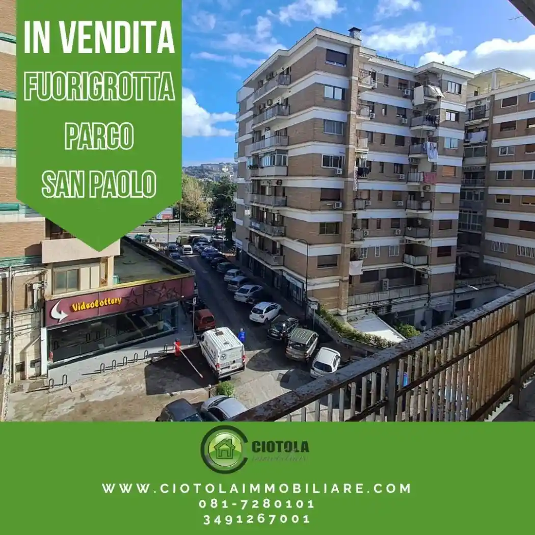 Appartamento in vendita a Napoli