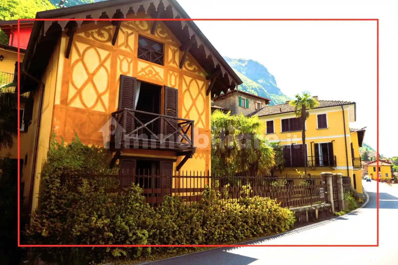 Villa in vendita a Varenna