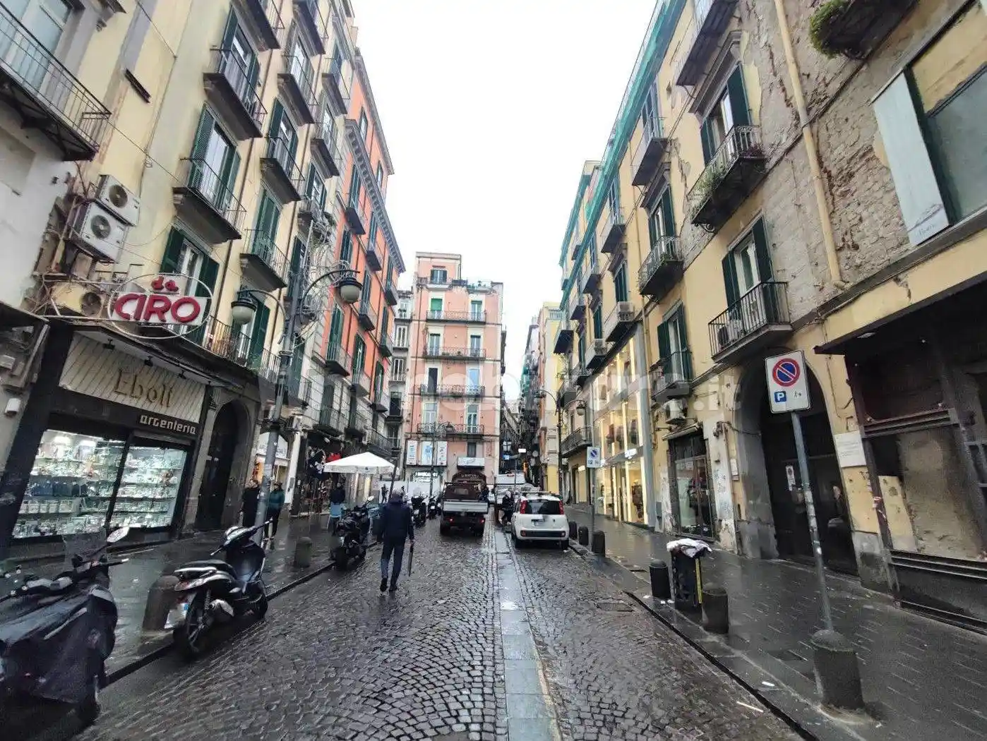 Appartamento in affitto a Napoli