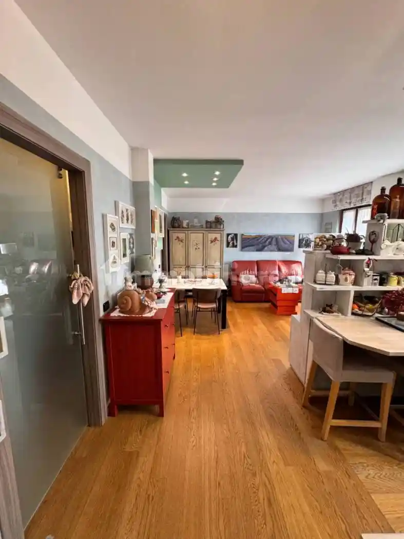 Appartamento in vendita a Asso