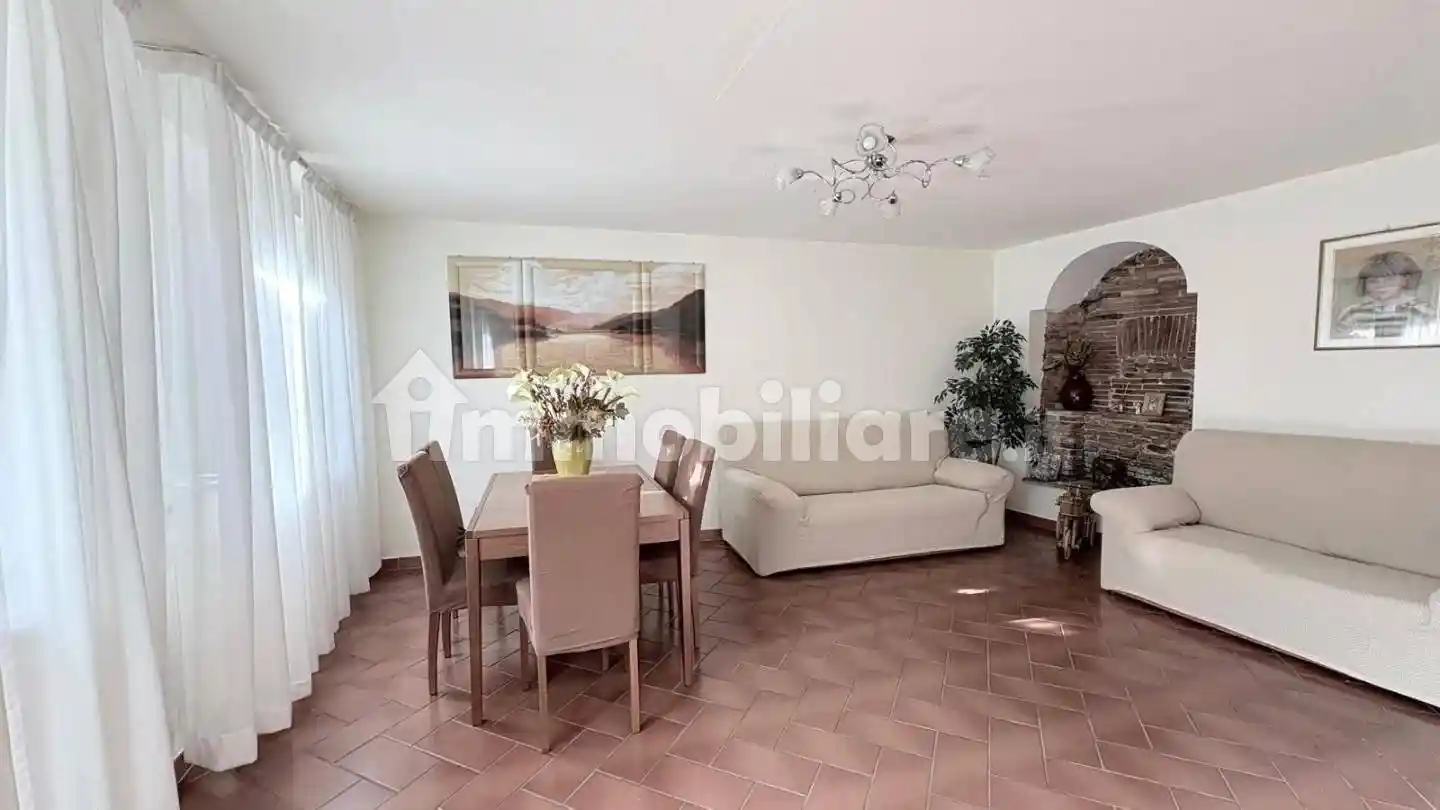Casa indipendente in vendita a Lucca