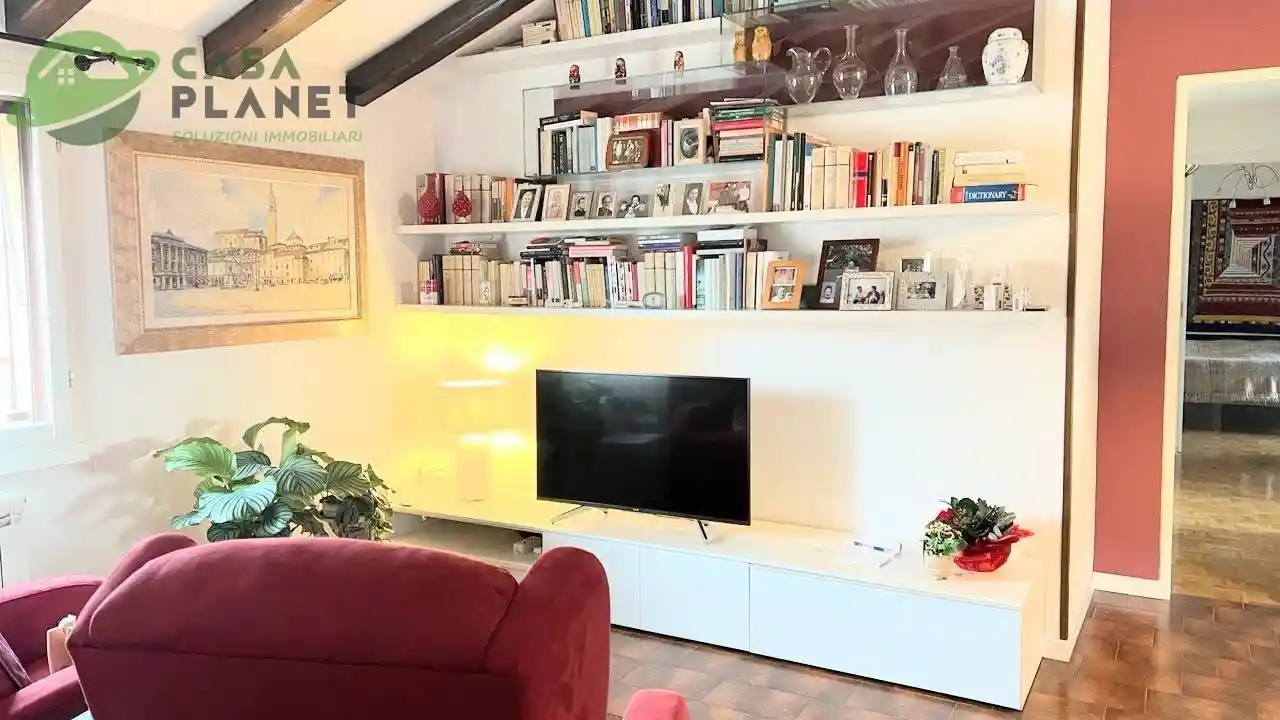 Appartamento in vendita a Paese