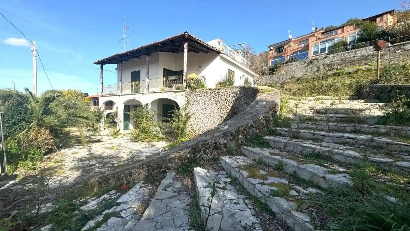 Villa in vendita a Pozzuoli